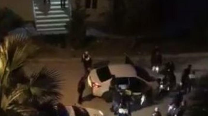 Kuşadası&rsquo;nda Yakalanan Ypg&rsquo;li Ter&ouml;ristlerin Sorgusu S&uuml;r&uuml;yor