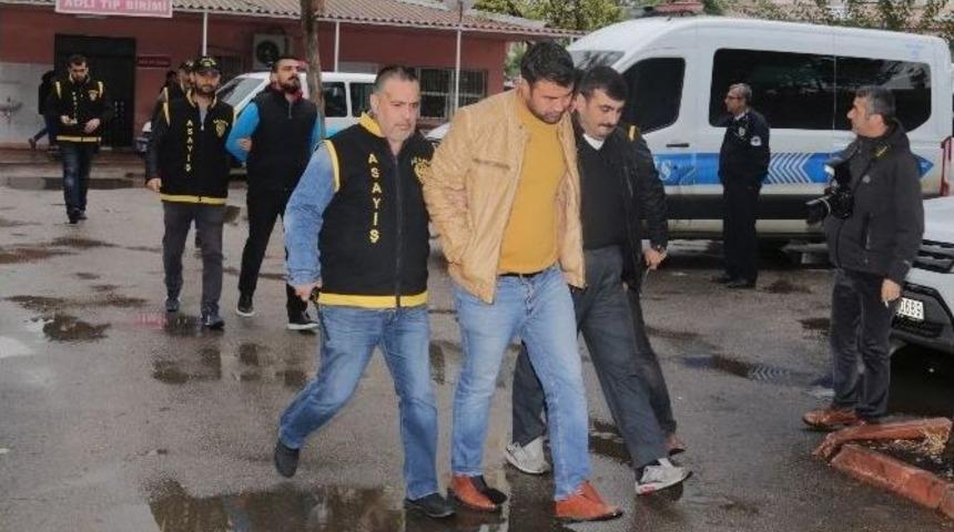 Otomobili Noterde Satın Alıp Parasını &Ouml;demeyen 4 Kişi Tutuklandı