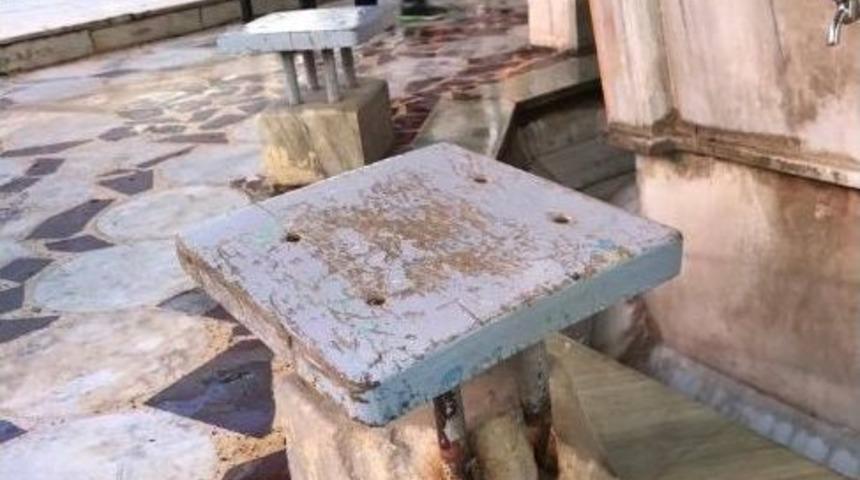 Nazilli&rsquo;de Caminin Şadırvanını G&ouml;renleri &Uuml;zd&uuml;