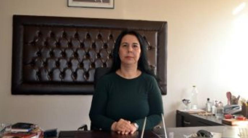 K&uuml;t&uuml;phanede &Ccedil;ocuklara Hikaye Ve Masal G&uuml;n&uuml;