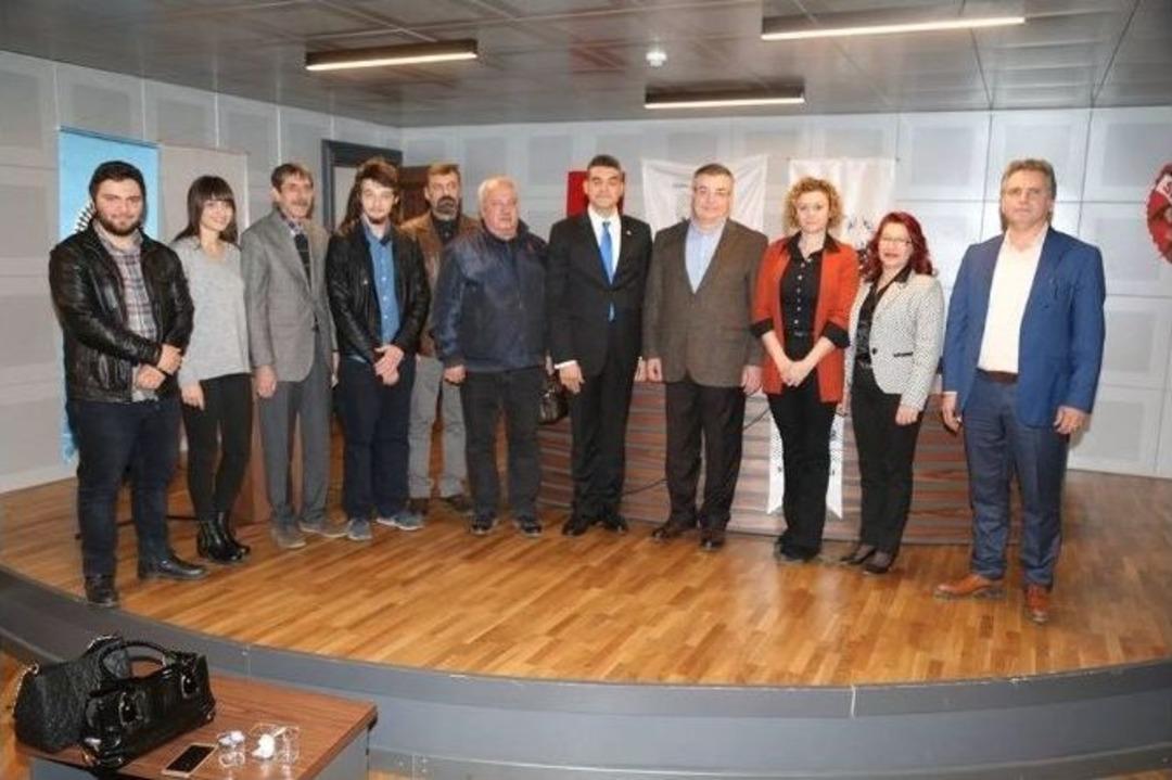 Atat&uuml;rk&ccedil;&uuml; D&uuml;ş&uuml;nce Okulu &Uuml;&ccedil;&uuml;nc&uuml; Ders İle Kırklareli&rsquo;ne Geldi