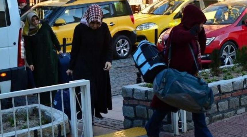 Fet&ouml; Operasyonu Zanlısı 10 Kişi Adliyede