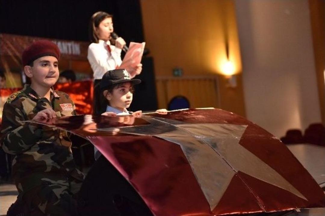 Minik Y&uuml;rekler 15 Temmuz Demokrasi Destanı&rsquo;nı Anlattı