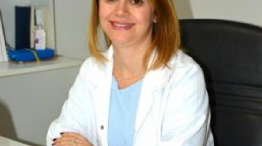 Boyun Ve Y&uuml;zdeki Kırışıklıklara &rsquo;botoks&rsquo; &Ccedil;&ouml;z&uuml;m&uuml;