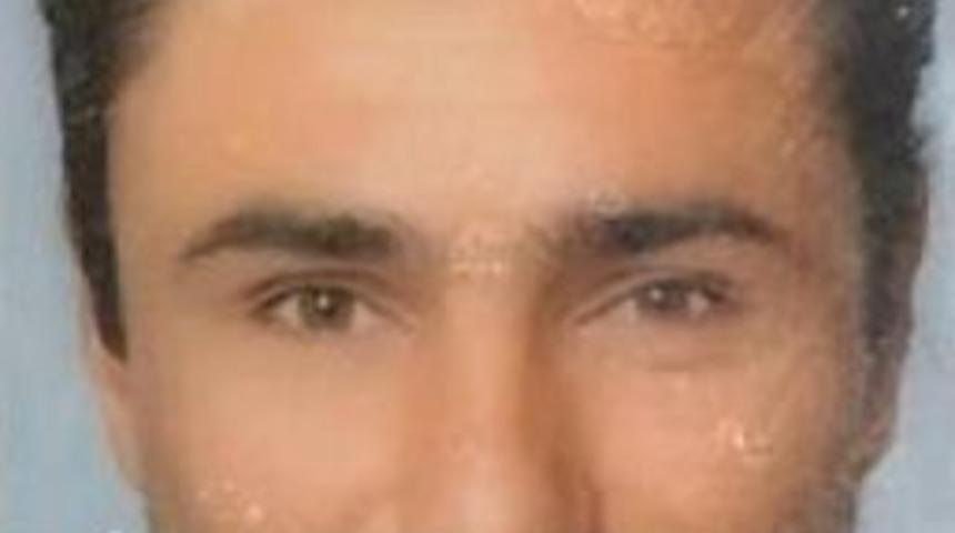 Tartıştığı Bor&ccedil;lusunu Kalbinden Bı&ccedil;aklayıp &Ouml;ld&uuml;rd&uuml;