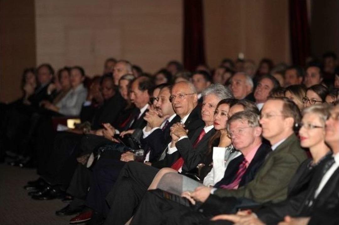 Nazım&rsquo;da Mozart Ezgileri