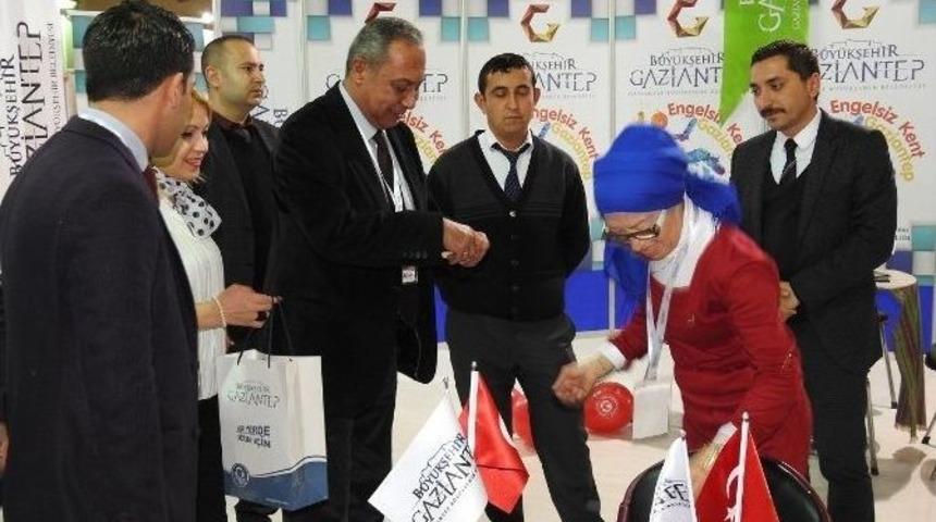 Gaziantep B&uuml;y&uuml;kşehir 2016 Engelsiz Yaşam Fuarında