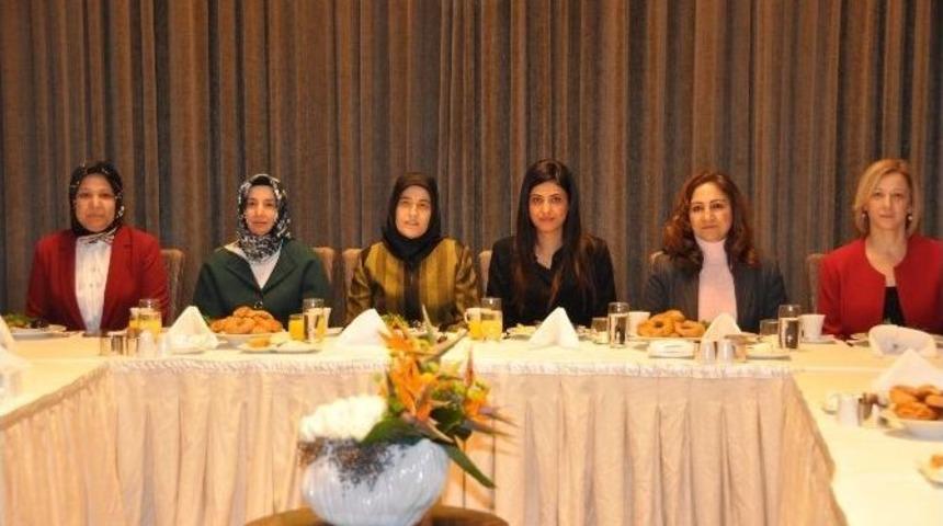 Aked&rsquo;den 5 Aralık D&uuml;nya Kadın Hakları G&uuml;n&uuml; Etkinliği