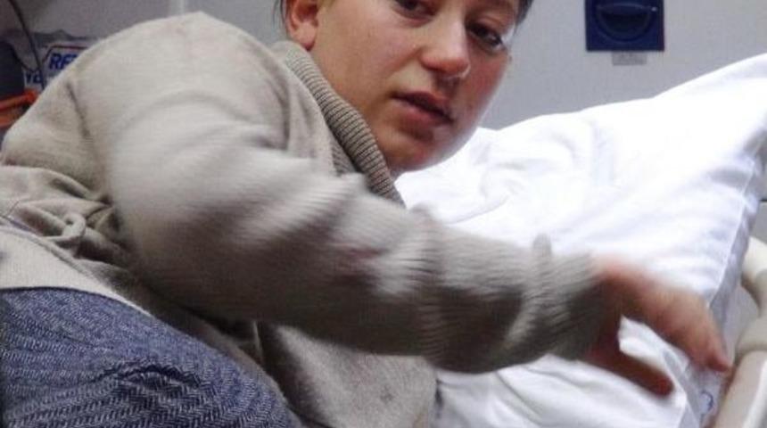 2'nci &Ccedil;ocuğuna Hamile 18 Yaşındaki Derya'ya Eş Dayağı