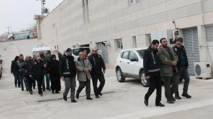 Elazığ&rsquo;daki Pkk Operasyonunda 6 Ş&uuml;pheli Adliyeye Sevk Edildi