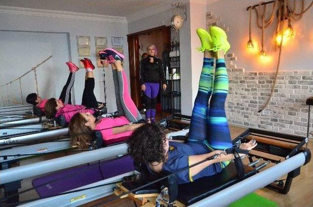 (özel Haber) Sakatlığını Pilatesle Yenince Sertifikalı Eğitmen Oldu 1