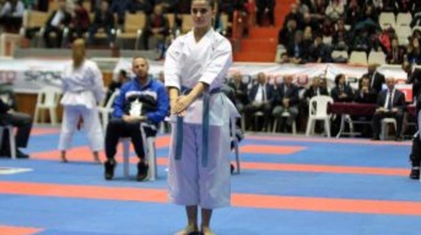 Dilara Bozan T&uuml;rkiye Şampiyonu Oldu