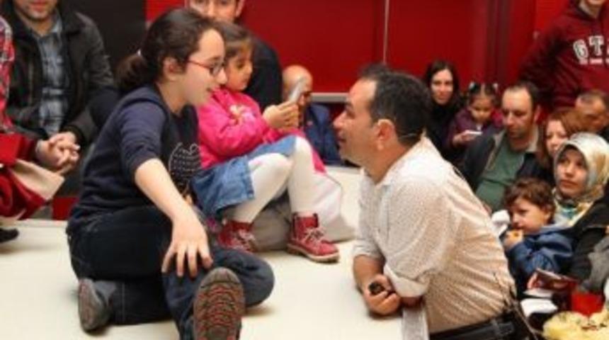 Ahmet Şerif İzg&ouml;ren Gebze&rsquo;ye Geliyor