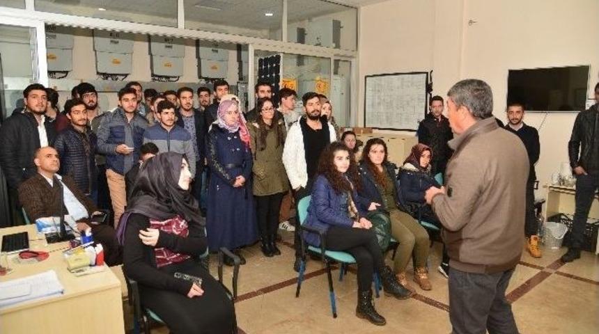 Batman &Uuml;niversitesi &Ouml;ğrencileri G&uuml;neş Evi&rsquo;ni Ziyaret Etti