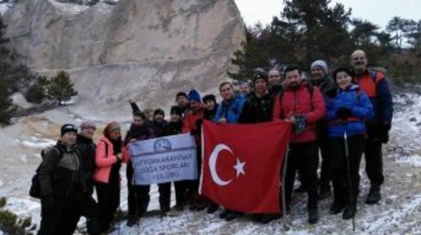 Afdos Üyeleri Ornaş Kayalıkları’na Yürüdü