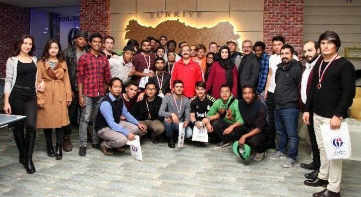 Rektör Prof. Dr. Gür: G3