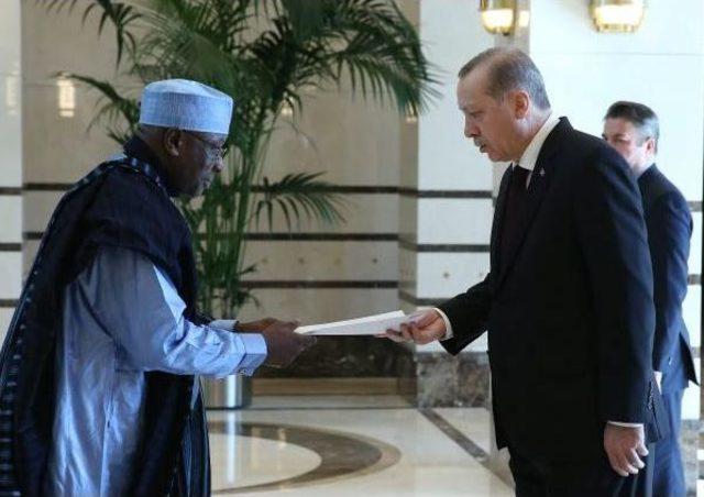 Cumhurbaşkanı Erdoğan'a Benin Büyükelçisi'nden Güven Mektubu