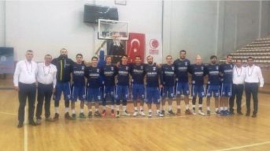 Nil&uuml;fer Basketbolda Fark Attı