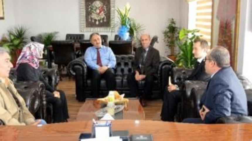 Kemik, Yeti Kaybı Olan Personeli Makamında Kabul Etti