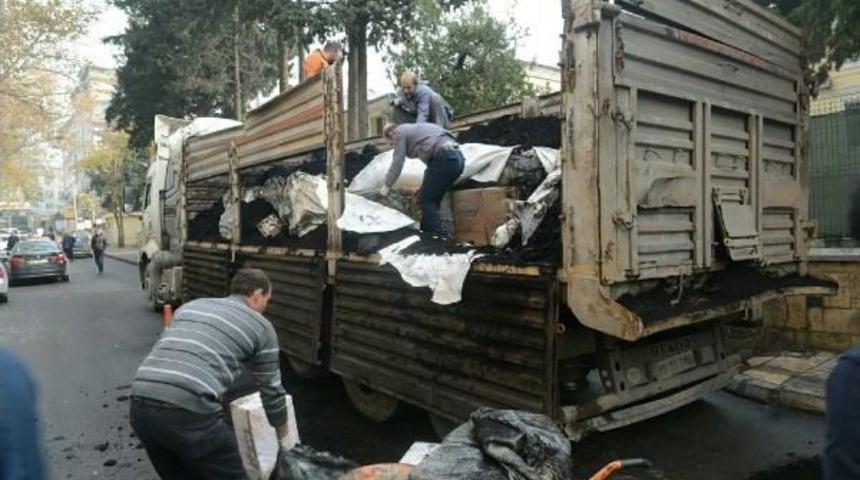 K&ouml;m&uuml;r Y&uuml;kl&uuml; Kamyonda 150 Bin Paket Ka&ccedil;ak Sigara