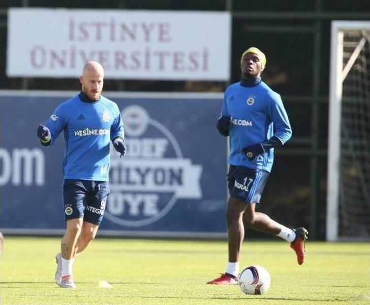 Fenerbahçe, Feyenoord Maçının Hazırlıklarına Başladı G3