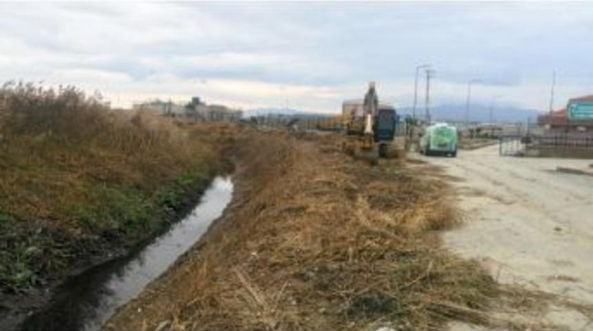 Maski&rsquo;den 3 Bin Metrekarelik Dereye Temizlik &Ccedil;alışması