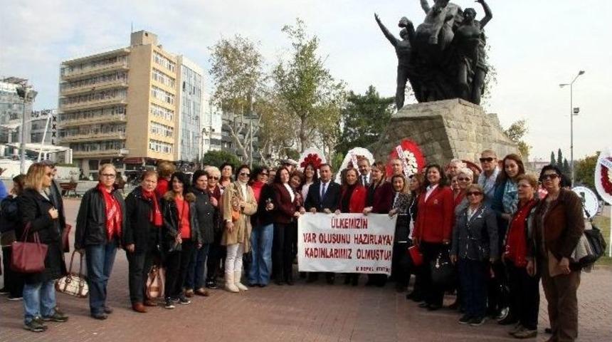 Antalya&rsquo;da Chp&rsquo;li Kadınlar Se&ccedil;me Ve Se&ccedil;ilme Haklarını Kutladı