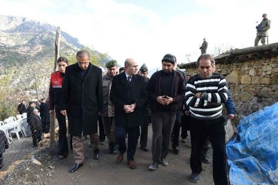 Vali Demirtaş&rsquo;tan, Yangın Faciası Kurbanı &Ouml;ğrencilerin Ailelerine Ziyaret