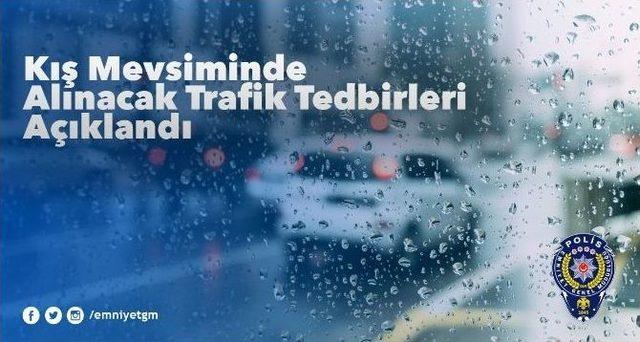 Eskişehir Bölge Trafik Şube Müdürlüğü Sürücülere 5 Bin 500 Broşür Dağıttı