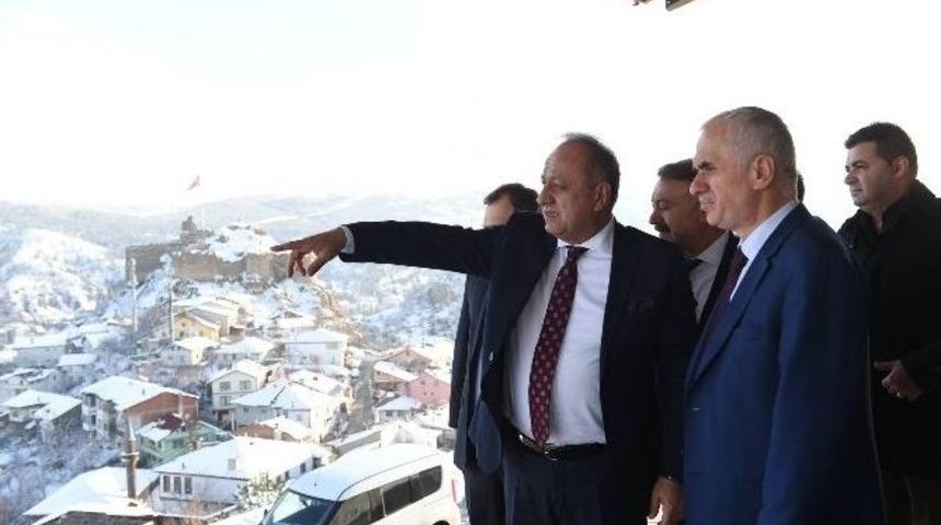 Kaya, Kastamonu Belediyesi&rsquo;nin Projelerini Gezdi