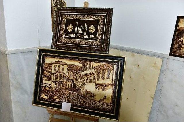 Boya Yerine Ateşle Resim Çiziyorlar 1