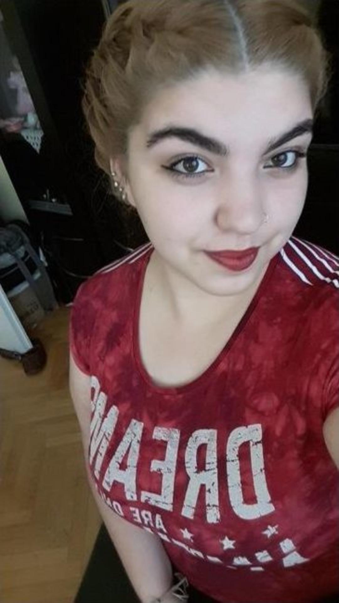 (&ouml;zel Haber) 16 Yaşındaki İlayda Sosyal Medyadan Son Fotoğrafını Paylaşıp Ortadan Kayboldu