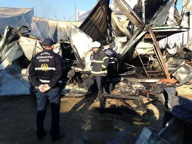 "herkesi Sev, Hayat Bu Y&uuml;zden G&uuml;zel" Diye Yazdı, Yangında Hayatını Kaybetti 2
