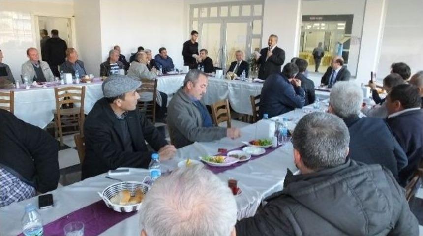 Burhaniye&rsquo;de Başkan Uysal, Derdini Muhtarları A&ccedil;tı