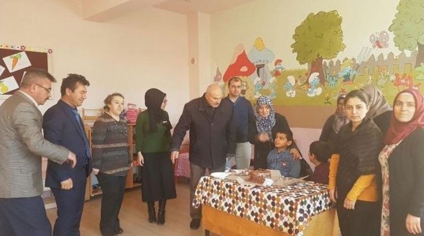 &Ouml;ğretmenler Engelli &Ouml;ğrencilerini Unutmadı