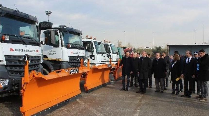 D&uuml;zce Belediyesi Kar Yağışı İ&ccedil;in Hazırlıklarını Yaptı