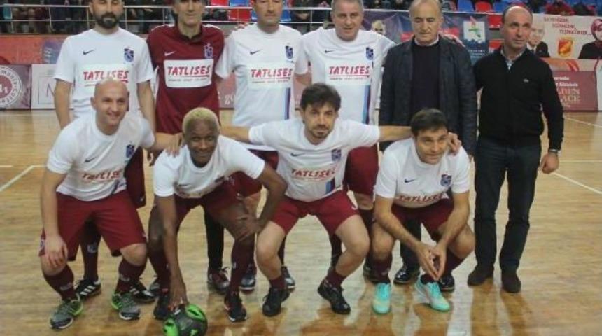Trabzonspor&rsquo;Un Efsane Futbolcuları Salona Indi