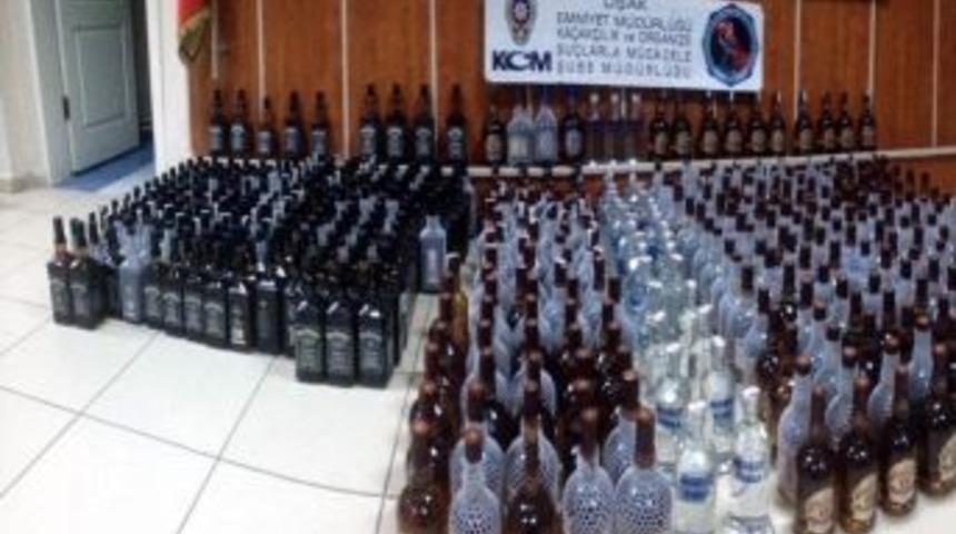 Uşak&rsquo;ta 477 Şişe Ka&ccedil;ak İ&ccedil;ki Ele Ge&ccedil;irildi