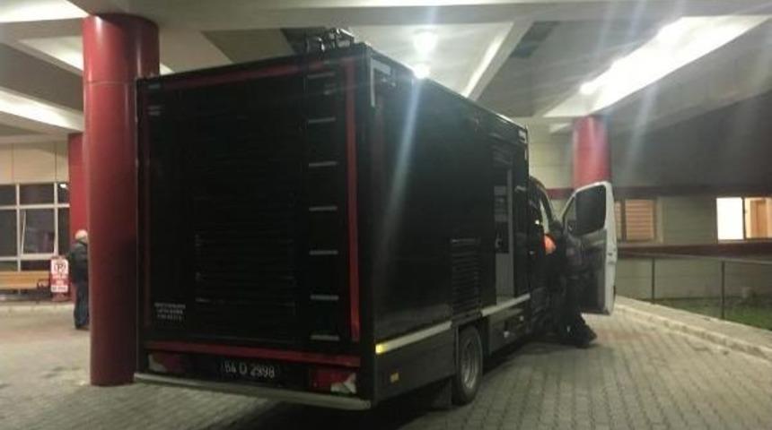 Elektrikli Sobanın &Ouml;n&uuml;nde &Ouml;len Yaşlı Adam I&ccedil;in Hastane Karantinaya Alındı