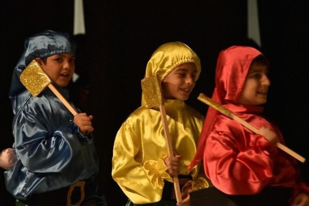 G&uuml;m&uuml;şhane&rsquo;de &Ouml;zel &Ouml;ğrencilerden &Ccedil;ok &Ouml;zel G&ouml;steri