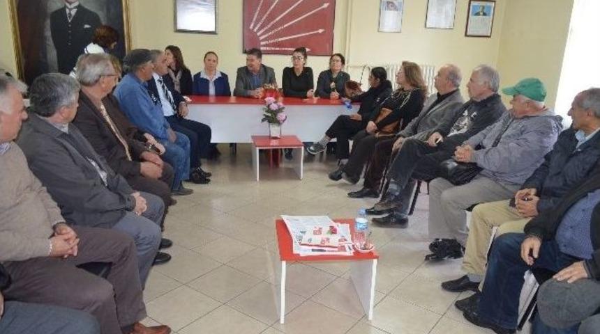 Sel&ccedil;uk Kent Konseyi &Uuml;yelerinden Chp&rsquo;ye Ziyaret