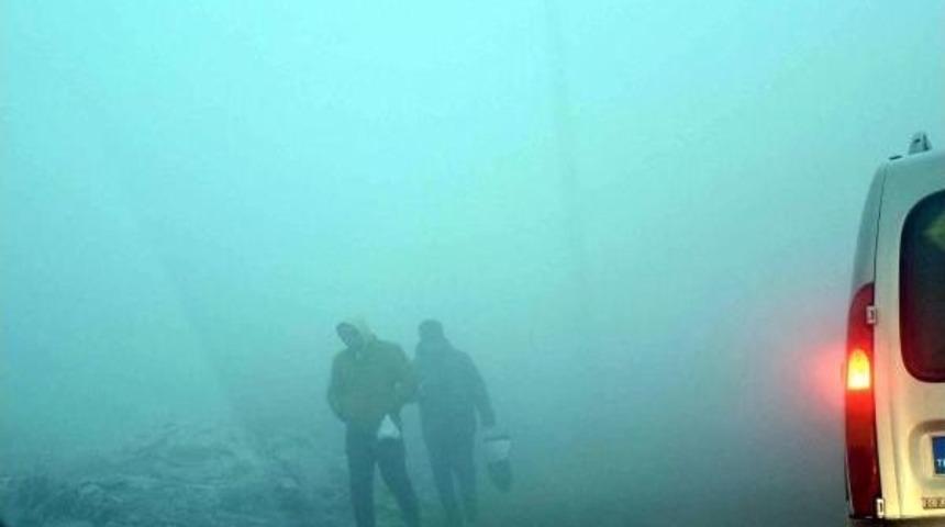 &Ccedil;orlu'da Ulaşıma Yoğun Sis Engeli