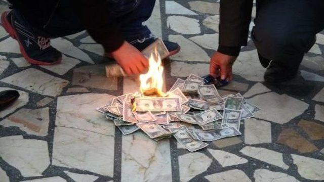 Düğünlerde Doların Gerçeğini De Sahtesini De Yasakladılar