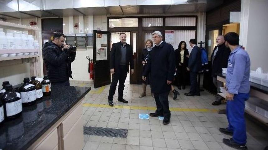 Başkan Karaosmanoğlu, Dilovası&rsquo;nda İş&ccedil;ilerle Bir Araya Geldi