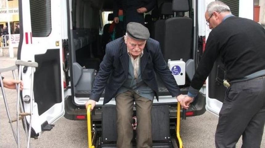 Engelli Aracı İle Engeller Aşılıyor