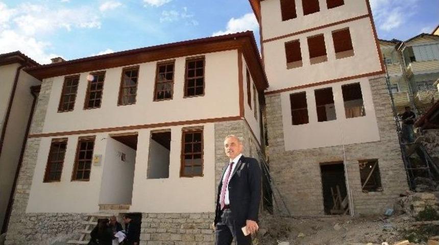 Ordu&rsquo;da Tarihi Evler Kurtarılıyor