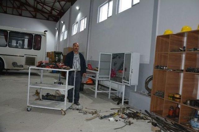 Tatvan Belediyesinin Tamir At&ouml;lyesi Hizmete Girdi 1