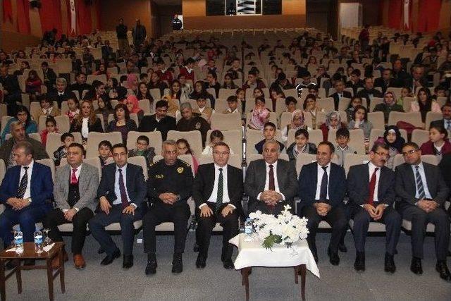 ‘geleceğimiz Çocuklar’ Projesinde Dereceye Giren Çocuklar Ödüllendirildi