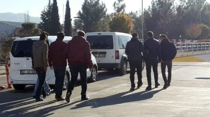 &Uuml;niversite &Ouml;ğrencileri Arasında Kavga