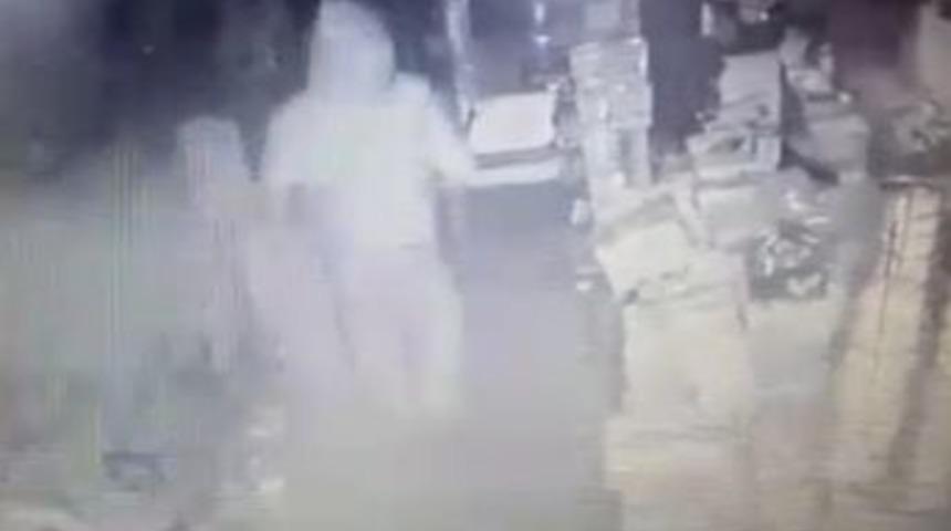 Dört Ayrı Hırsızlık Olayına Karışan İki Kişi Kameralar Sayesinde Yakalandı